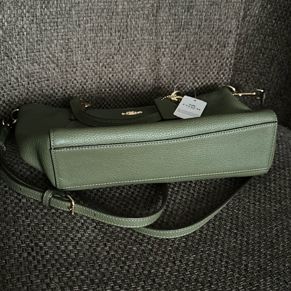 NWT Coach leather satchel - Picture 3 of 4